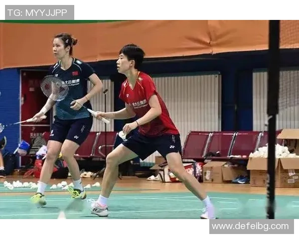 南京羽毛球队与上海羽毛球队赛后复盘灵活性分析与战术对比